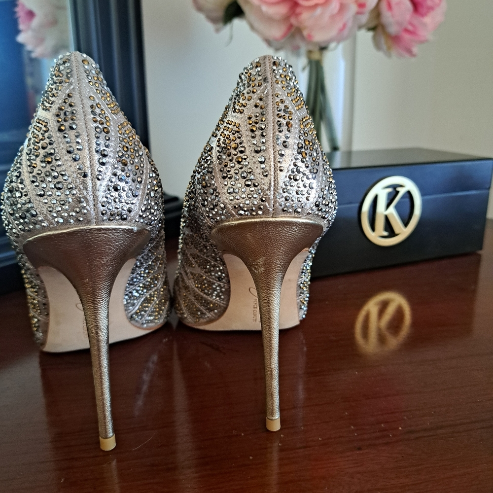 Vince Camuto Metallic Gold Heels - Picture 3 of 7